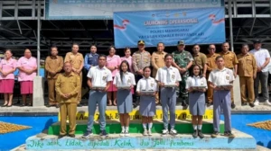 Dukung Peningkatan Gizi Pelajar, Polres Manggarai Resmikan SPPG di SMA Negeri 2 Langke Rembong