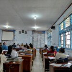 Rapat Evaluasi Kenaikan Kelas di SMAN 2 Langke Rembong Berlangsung Lancar