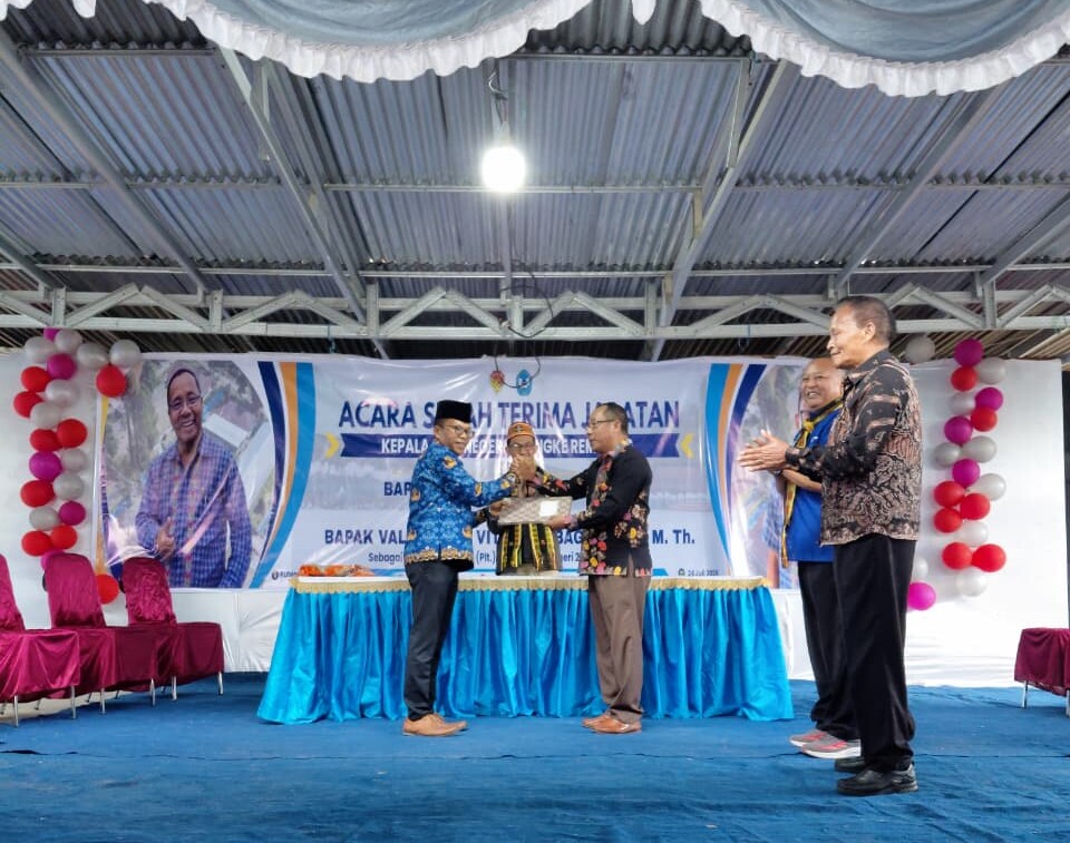 Sejarah Terima Jabatan Kepala Sekolah