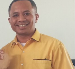 Narsisius Y. Paus, S.Fil., Gr. | Guru Pendidikan Agama Katolik dan Budi Pekerti — SMA Negeri 2 Langke Rembong