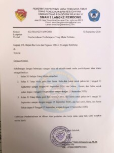 Foto: Surat pemberitahuan pelaksanaan Pembelajaran Tatap Muka Terbatas di SMAN 2 Langke Rembong akibat kerusakan sejumlah ruang kelas.