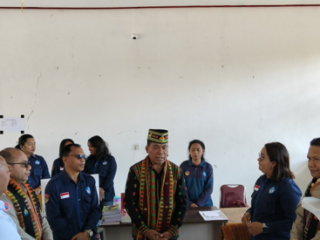 Kunjungan kerja Kadis Perindag NTT di NTT Mart SMAN 2 Langke Rembong, Jumat (2/10/2026).